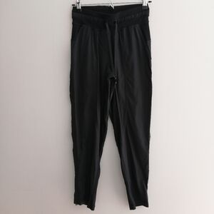 2023 Lululemon Dance Studio Crop Pants 25 Inch Cinch Hems in Black Size 2